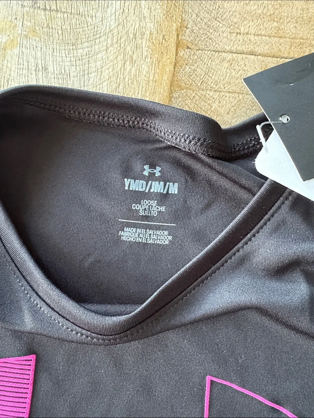 NWT Under Armour Girls Short Athletic Tee size YMD